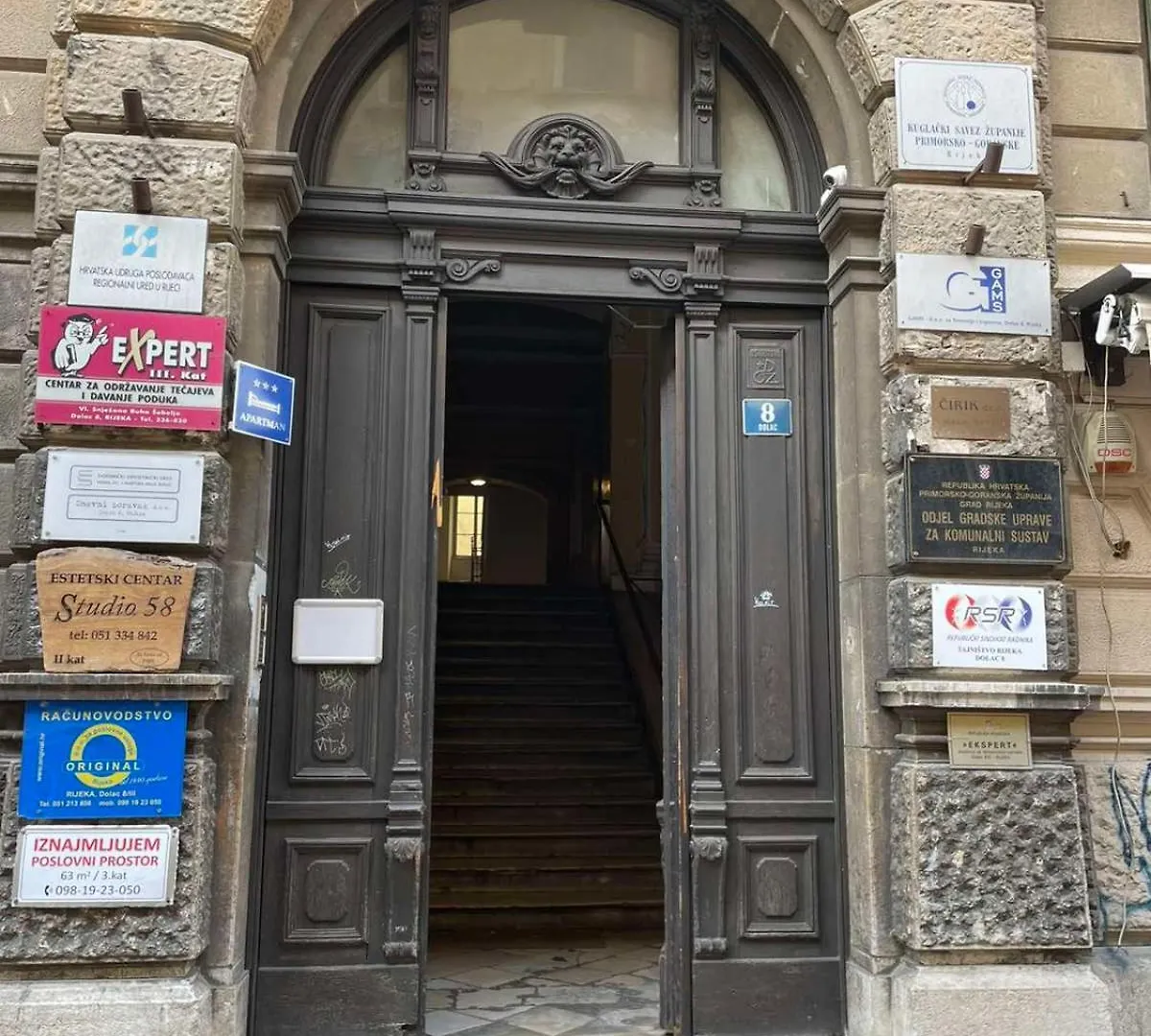 Dolac Apartments Rijeka 0*,  Croatia